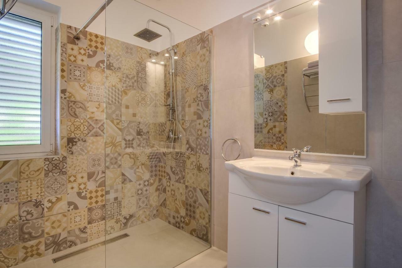 Cuore di Milka Apartments Veli Losinj Bagian luar foto