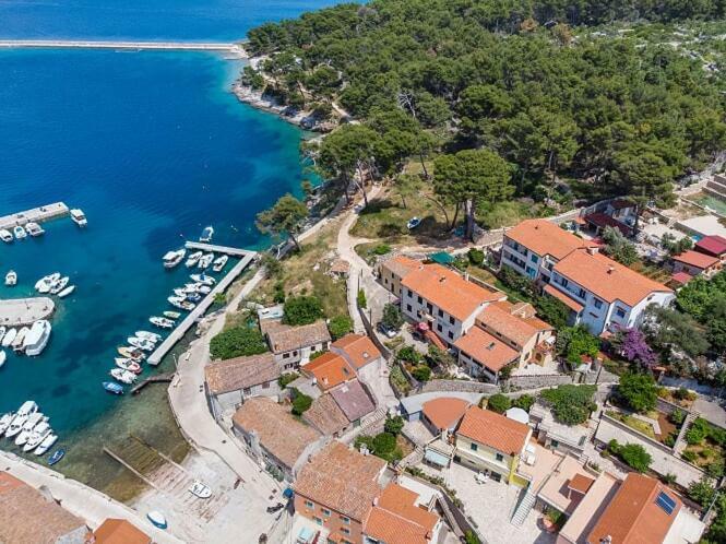 Cuore di Milka Apartments Veli Losinj Bagian luar foto